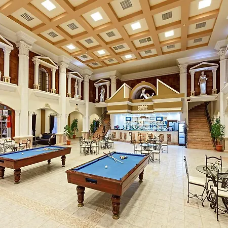 Club Tarhan Resort 4*