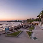 Club Tarhan 4*