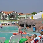 Club Tarhan Üdülőközpont