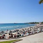 Üdülőközpont Club Tarhan 4*