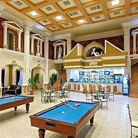 Club Tarhan Resort 4*