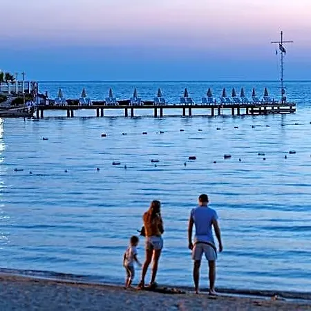 Club Tarhan 4*