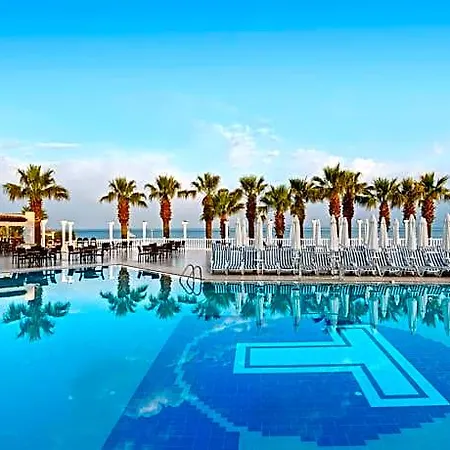 Club Tarhan 4*
