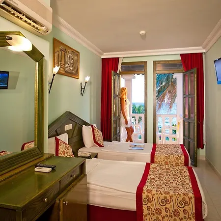 Semesteranläggning (resort) Club Tarhan 4*