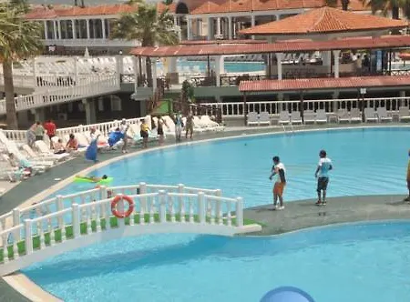 Club Tarhan 4*